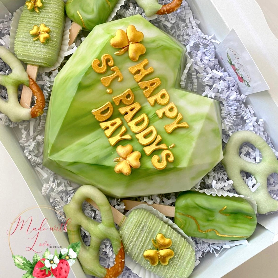 Groovy Letter Mold