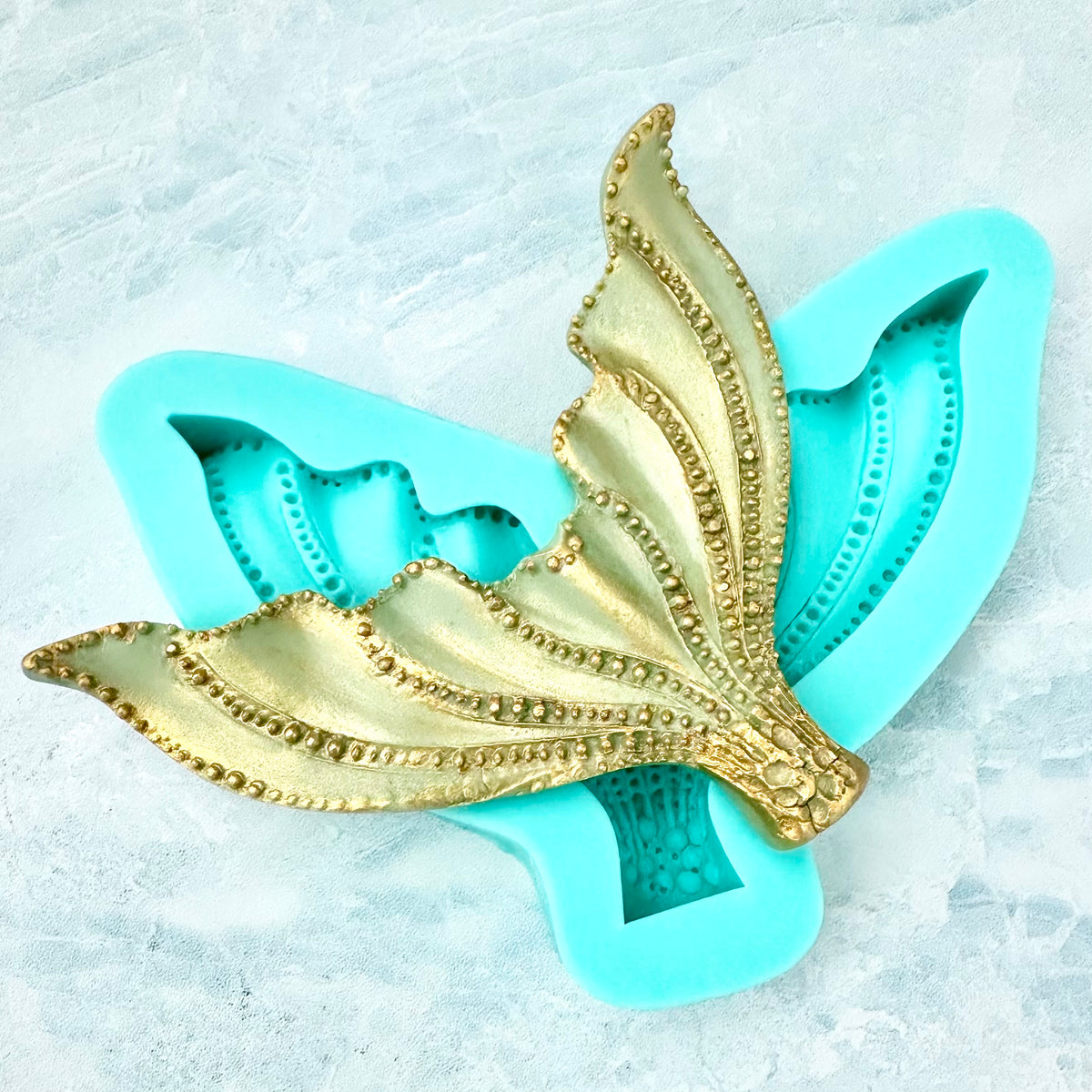 Bold & Bejeweled Mermaid Tail Mold