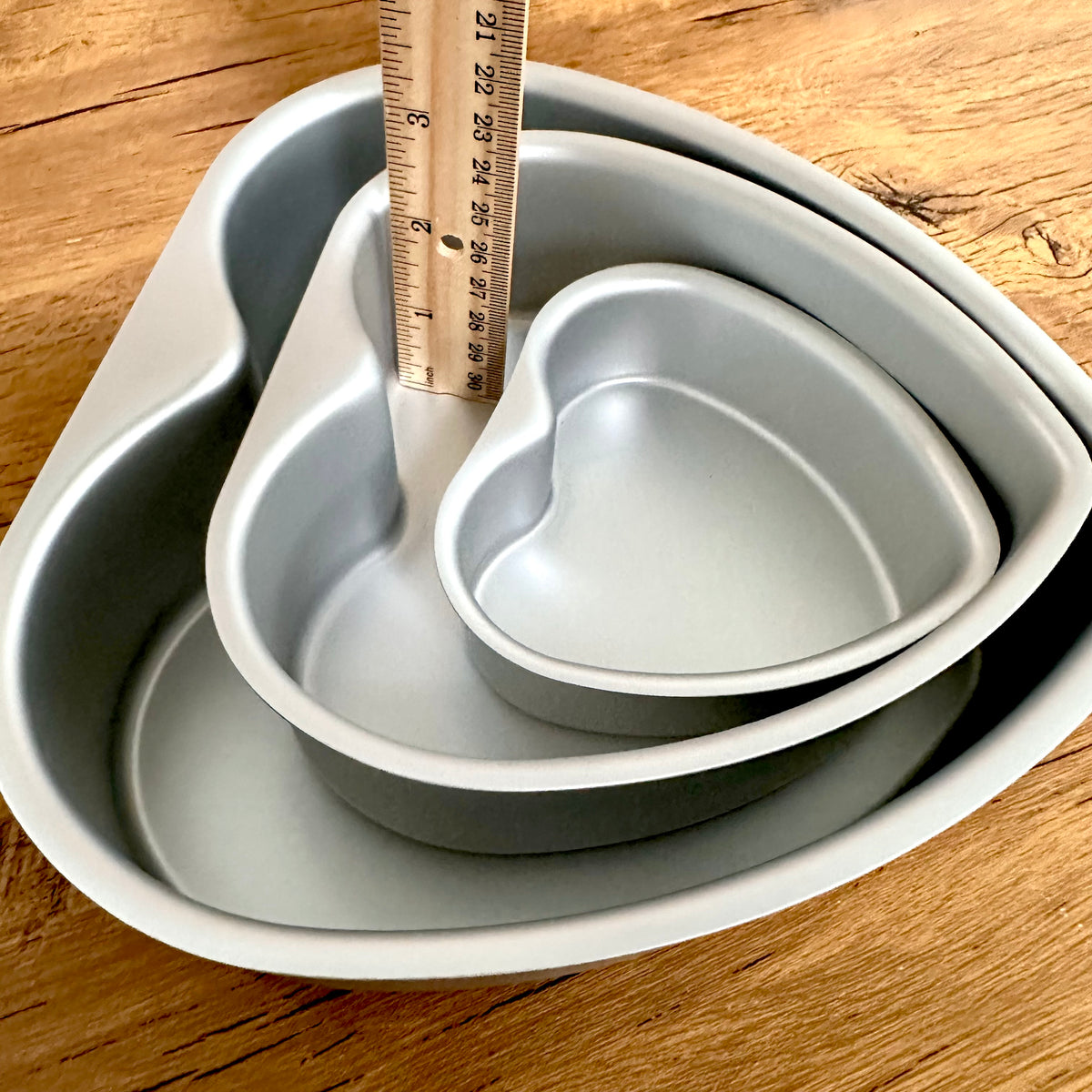 Heart Cake Pan Set (8", 6", 4")