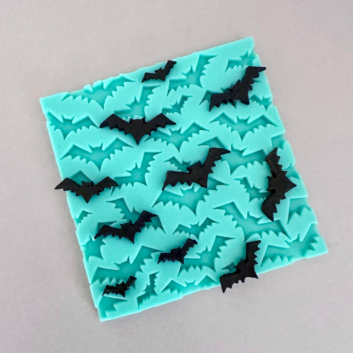 Many Mini Bats Mold