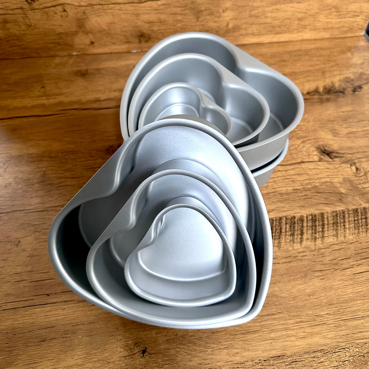 Heart Cake Pan Set (8", 6", 4")