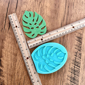 Large Tropical Palm Leaf Mold