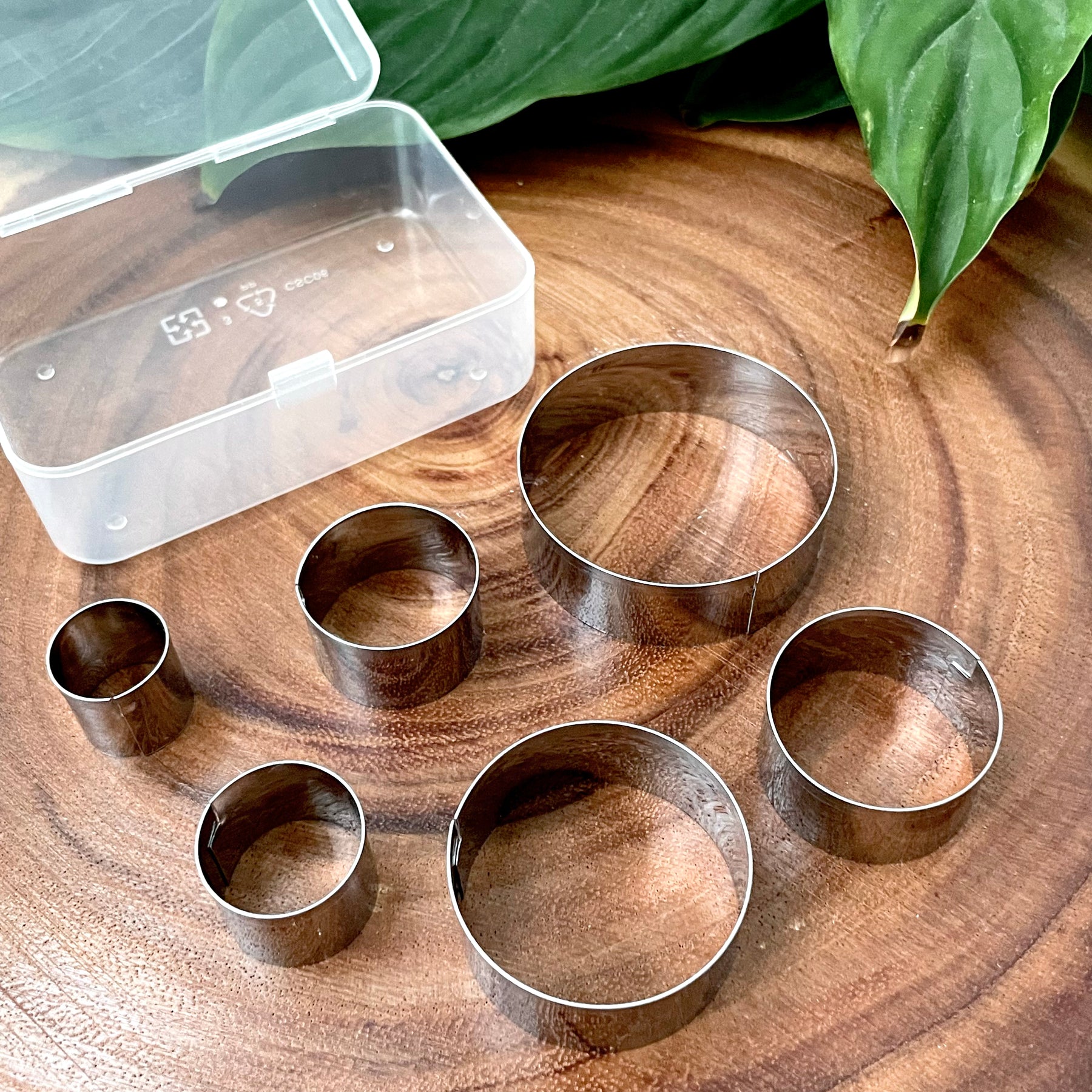 6PC Small Round Cutter Set with Storage Box