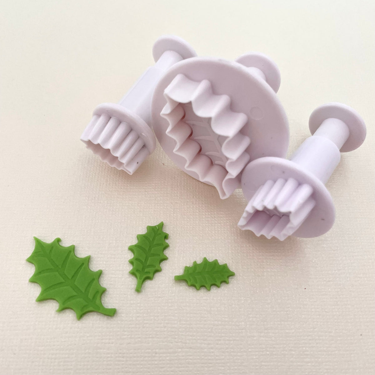 Holiday Leaf Cutter Set